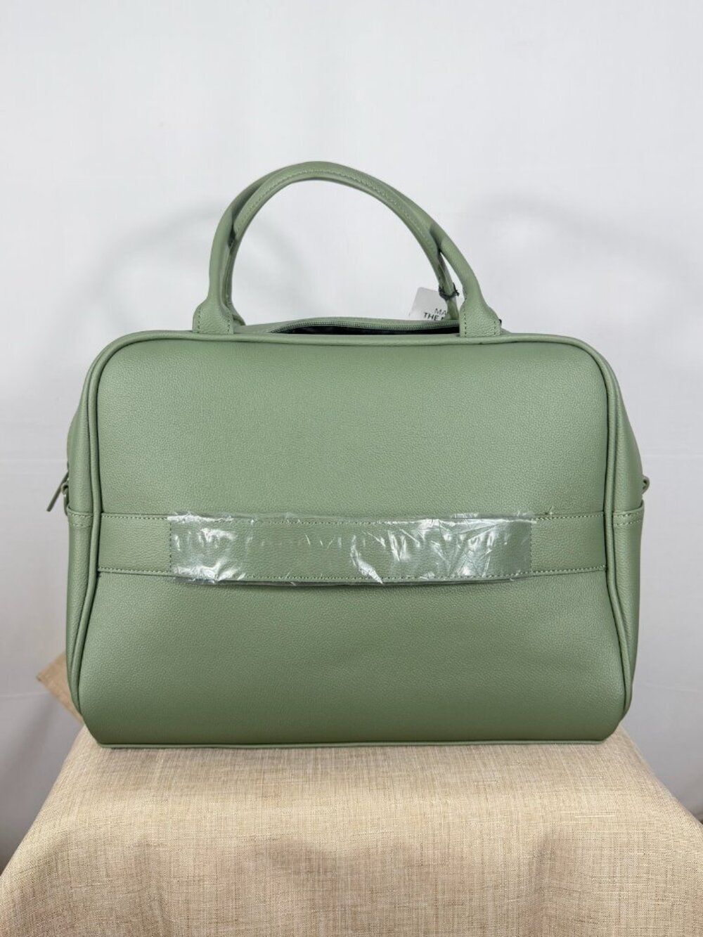 Bugatti Lagos Duffle Bag Sage Green NWT Faux Leather Weekender Travel Bag - Picture 4 of 10
